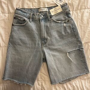 Abercrombie & Fitch the 7” Dad Short